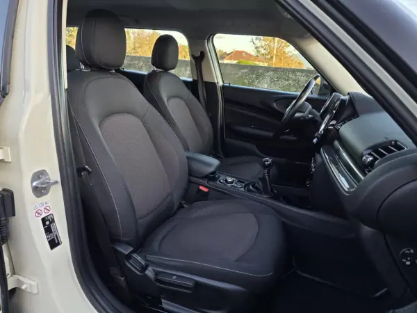 MINI Clubman 2018 - 15990 EUR, 184000 km - AUTO.MOTO.pt - 184000km - foto 18 de 42
