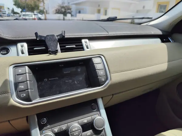 Land Rover Range Rover Evoque 2018 - 21500 EUR, 193800 km - 193800km - foto 11 de 13