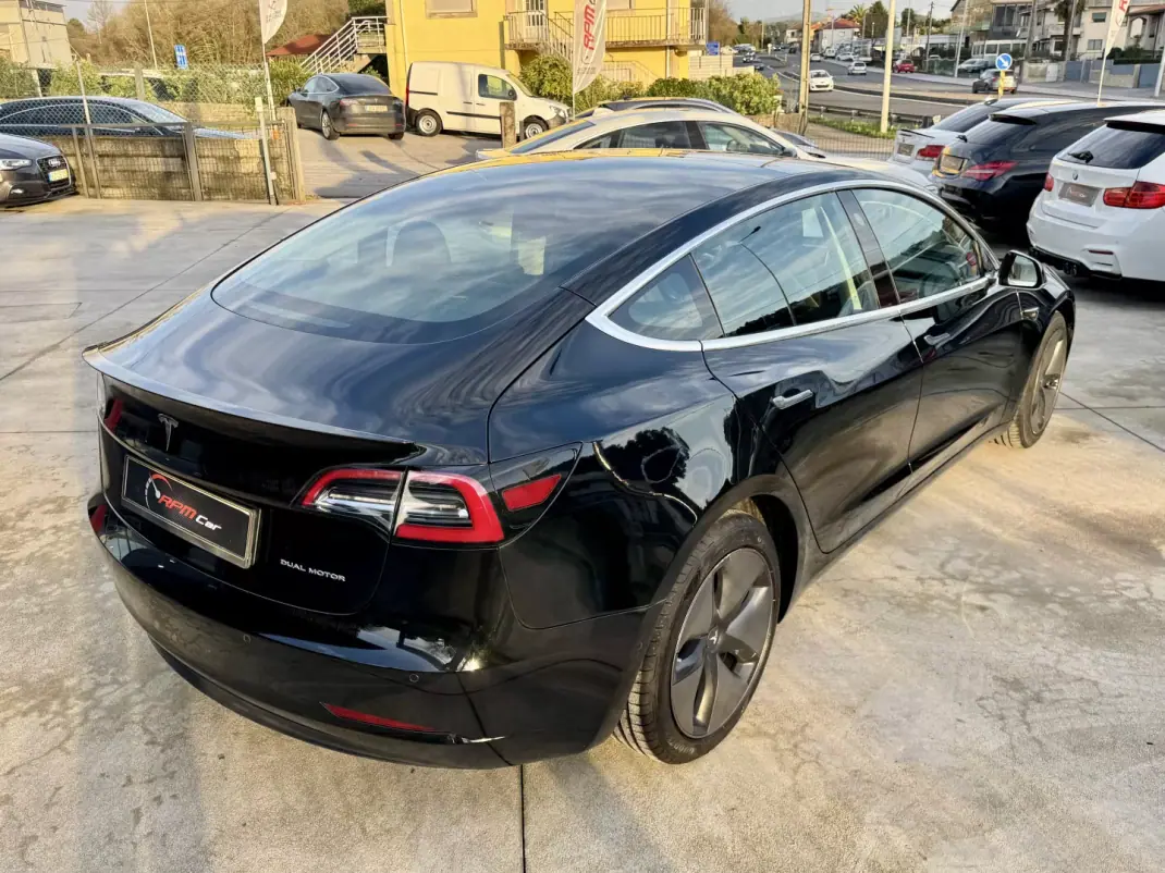 Tesla Model 3 2019 - 25999 EUR, 60000 km - AUTO.MOTO.pt - 60000km - foto 15 de 24