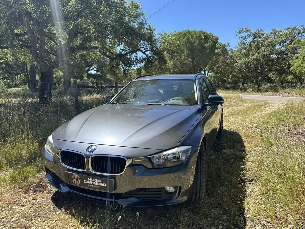 BMW 320 2013 - 12450 EUR, 229000 km - AUTO.MOTO.pt - 229000km - foto 2 de 10