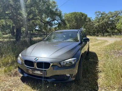 BMW 320 2013 - 12450 EUR, 229000 km - AUTO.MOTO.pt - 229000km - foto 2 de 10