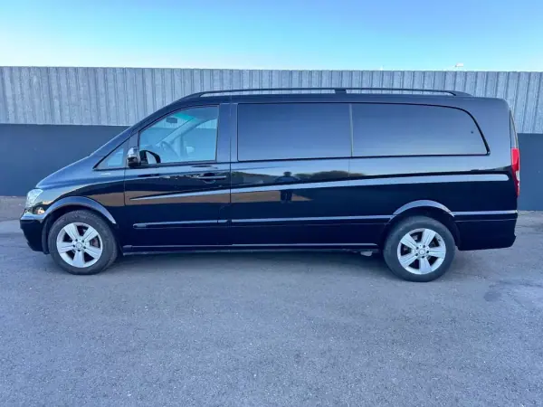 Mercedes-Benz Viano 2012 - 37500 EUR, 111121 km - AUTO.MOTO.pt - 111121km - foto 3 de 32