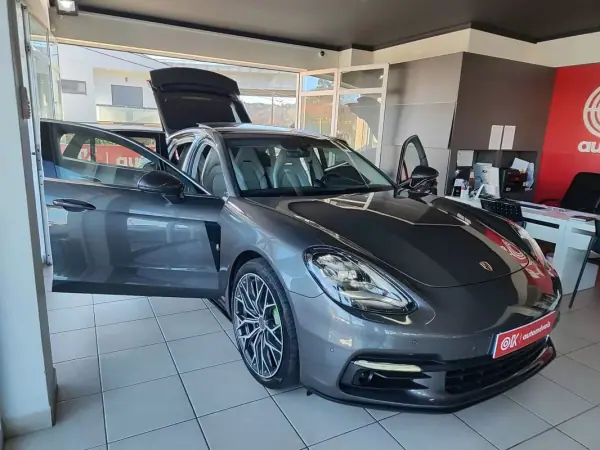 Porsche Panamera 2017 - 67750 EUR, 99900 km - AUTO.MOTO.pt - 99900km - foto 17 de 46