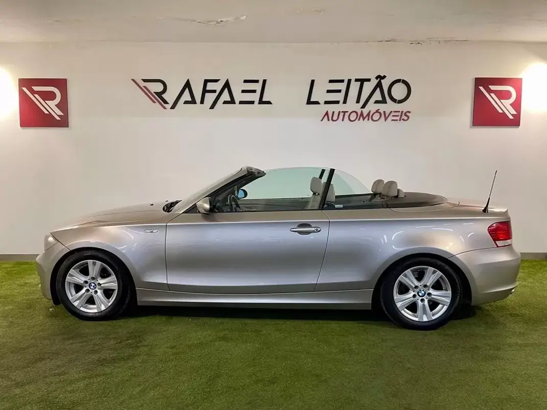 BMW 118 2008 - 10900 EUR, 149000 km - AUTO.MOTO.pt - 149000km - foto 12 de 34