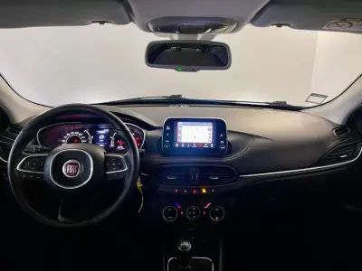 Fiat Tipo 2019 - 8900 EUR, 146000 km - AUTO.MOTO.pt - 146000km - foto 2 de 32