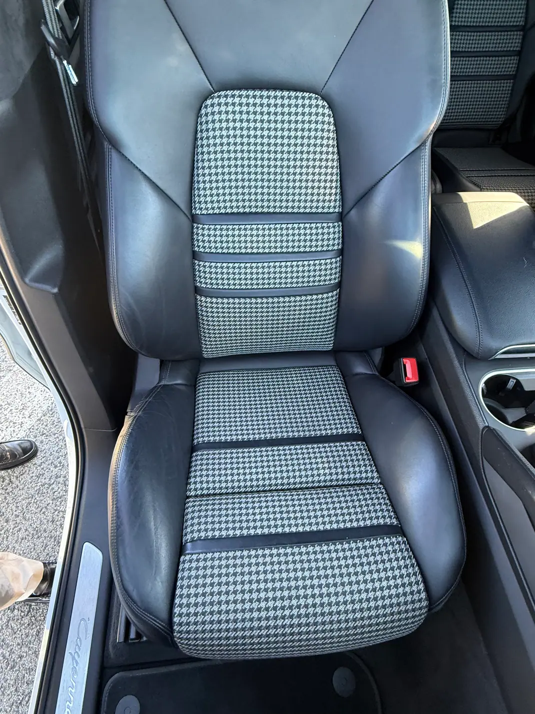 Porsche Cayenne Coupé 2020 - 55990 EUR, 184520 km - AUTO.MOTO.pt - 184520km - foto 11 de 20