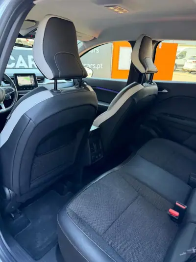 Renault Captur 2023 - 17900 EUR, 80425 km - 80425km - foto 19 de 21