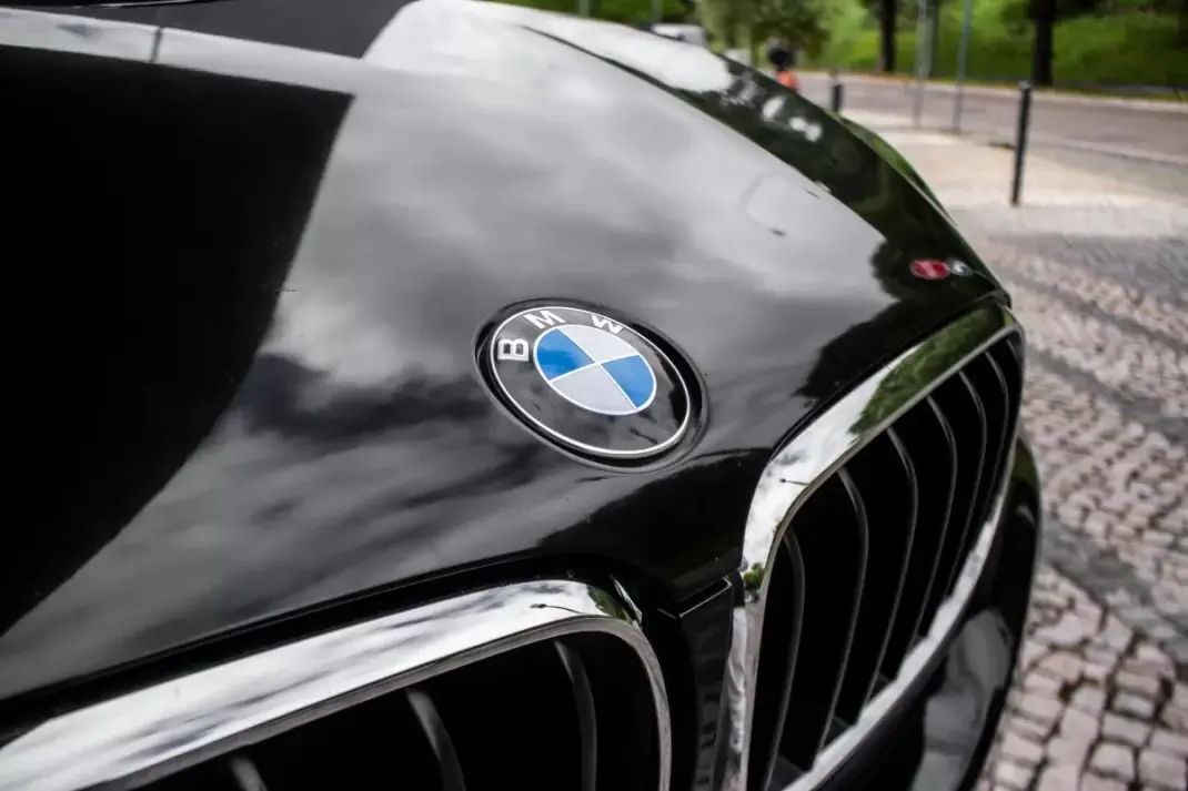 BMW X5 2015 - 27900 EUR, 170106 km - AUTO.MOTO.pt - 170106km - foto 9 de 44