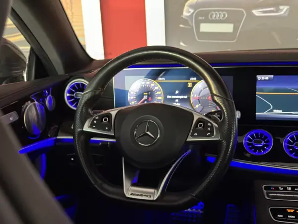 Mercedes-Benz E 220 2018 - 39990 EUR, 103456 km - AUTO.MOTO.pt - 103456km - foto 22 de 24