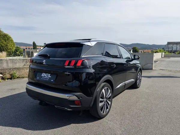 Peugeot 3008 2017 - 18990 EUR, 181000 km - AUTO.MOTO.pt - 181000km - foto 7 de 45