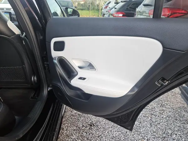 Mercedes-Benz A 200 2019 - 24900 EUR, 70000 km - AUTO.MOTO.pt - 70000km - foto 46 de 62