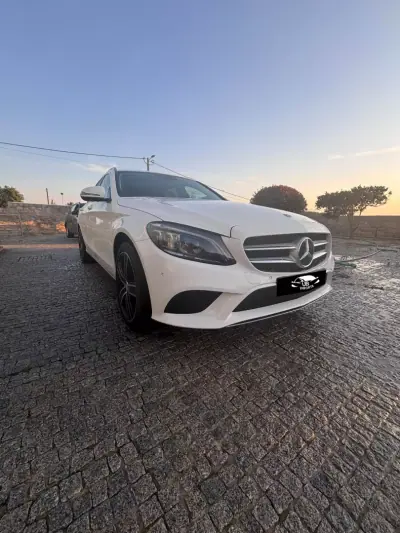 Mercedes-Benz C 300 2020 - 26499 EUR, 59252 km - 59252km - foto 3 de 21