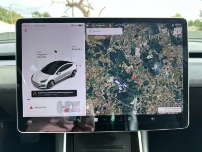 Tesla Model 3 2019 - 15500 EUR, 333000 km - AUTO.MOTO.pt - 333000km - foto 40 de 62
