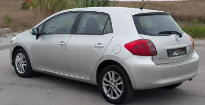 Toyota Auris 2009 - 4750 EUR, 291081 km - 291081km - foto 7 de 17