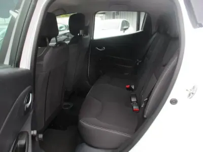 Renault Clio 2017 - 11990 EUR, 81000 km - 81000km - foto 20 de 24