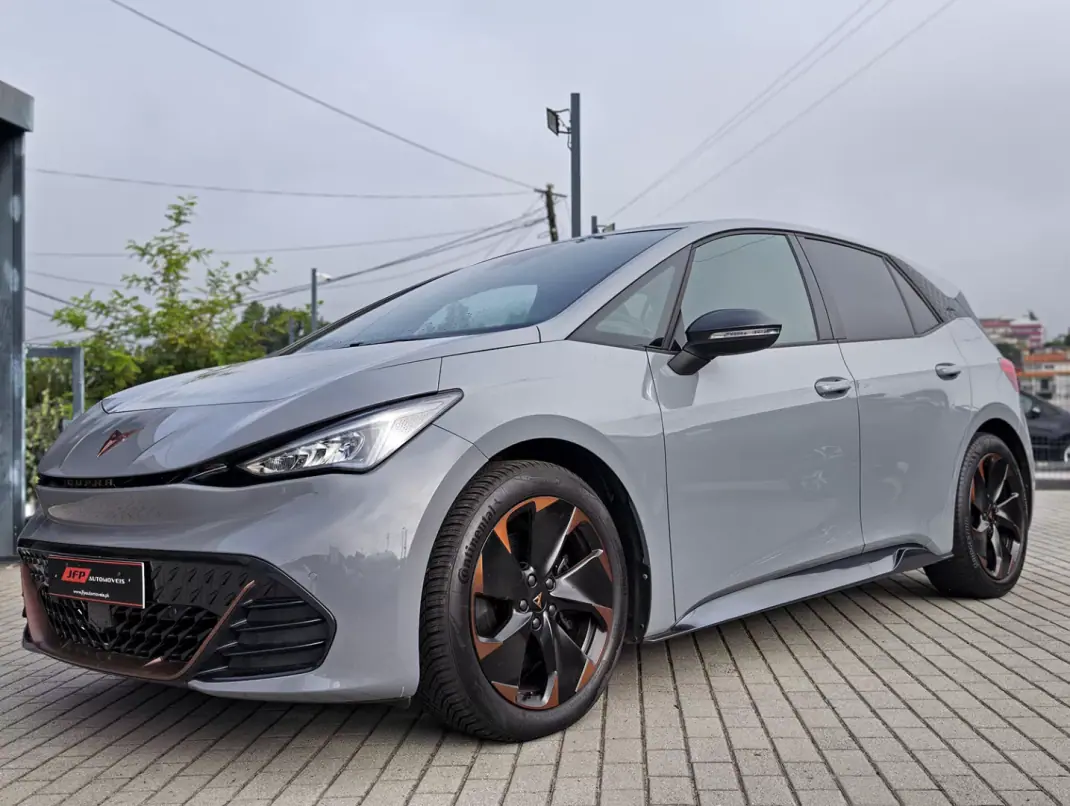 Cupra Born 2022 - 24900 EUR, 33000 km - 33000km - foto 2 de 19