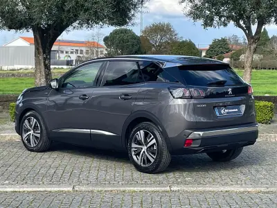 Peugeot 3008 2022 - 22900 EUR, 69000 km - AUTO.MOTO.pt - 69000km - foto 8 de 37