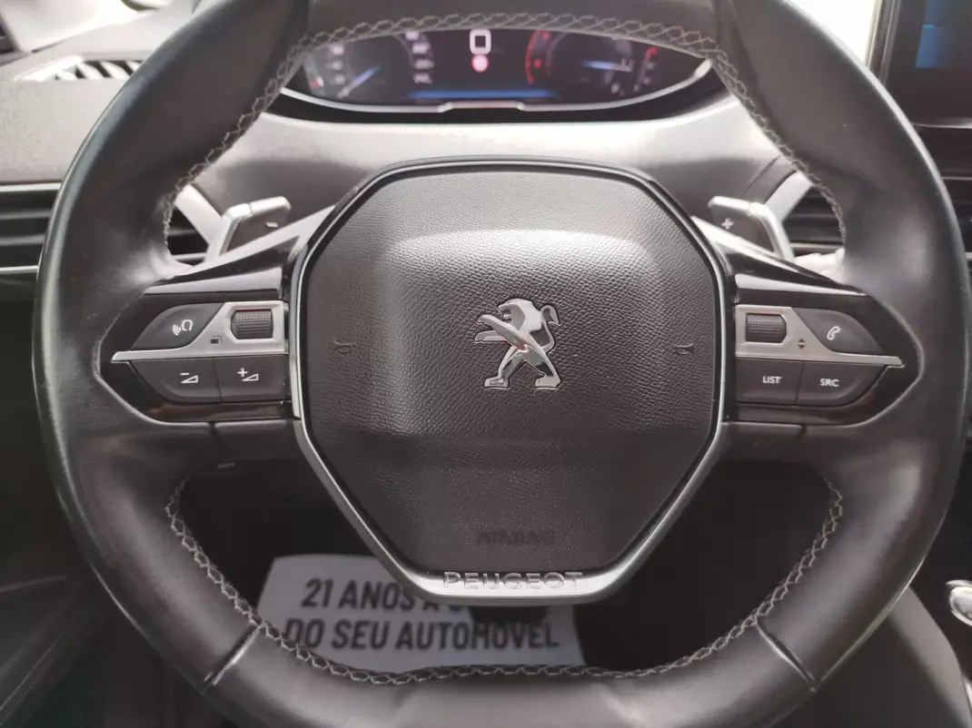 Peugeot 3008 2021 - 23750 EUR, 108107 km - AUTO.MOTO.pt - 108107km - foto 6 de 22