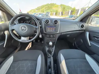 Dacia Sandero 2016 - 11490 EUR, 116835 km - AUTO.MOTO.pt - 116835km - foto 12 de 13