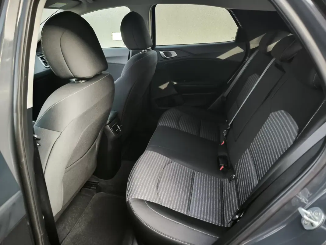 Kia XCeed 2022 - 18500 EUR, 29000 km - AUTO.MOTO.pt - 29000km - foto 31 de 50