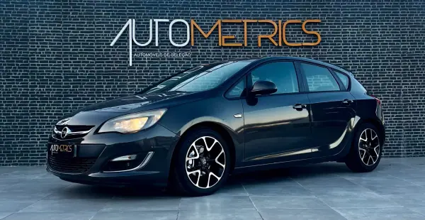 Opel Astra 2012 - 7500 EUR, 187000 km - AUTO.MOTO.pt - 187000km - foto 10 de 13