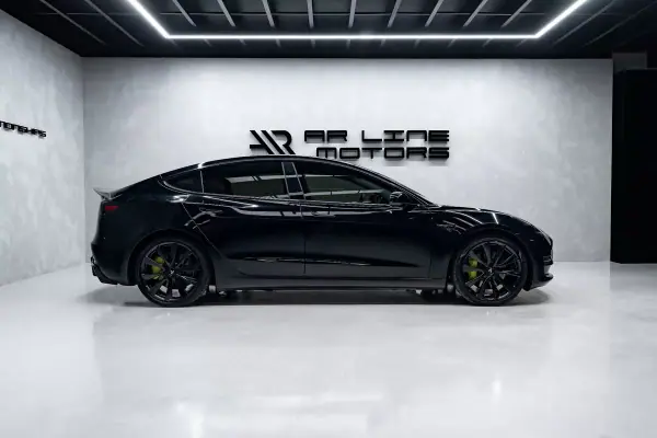 Tesla Model 3 2020 - 30950 EUR, 78000 km - AUTO.MOTO.pt - 78000km - foto 8 de 46