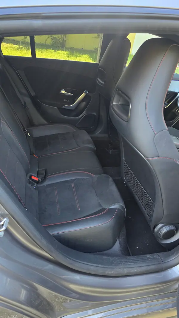 Mercedes-Benz CLA 180 2021 - 25000 EUR, 144000 km - AUTO.MOTO.pt - 144000km - foto 9 de 10