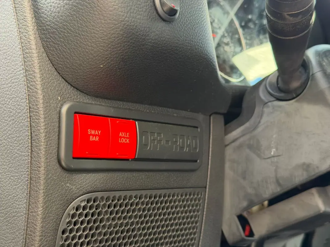 Jeep Wrangler 2013 - 39500 EUR, 156532 km - AUTO.MOTO.pt - 156532km - foto 9 de 12