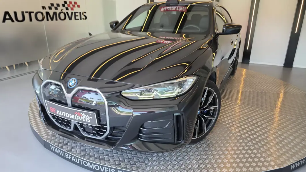BMW i4 2022 - 38900 EUR, 61219 km - AUTO.MOTO.pt - 61219km - foto 25 de 58