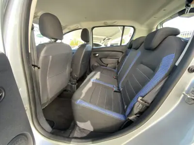 Dacia Sandero 2020 - 11800 EUR, 172967 km - AUTO.MOTO.pt - 172967km - foto 9 de 14