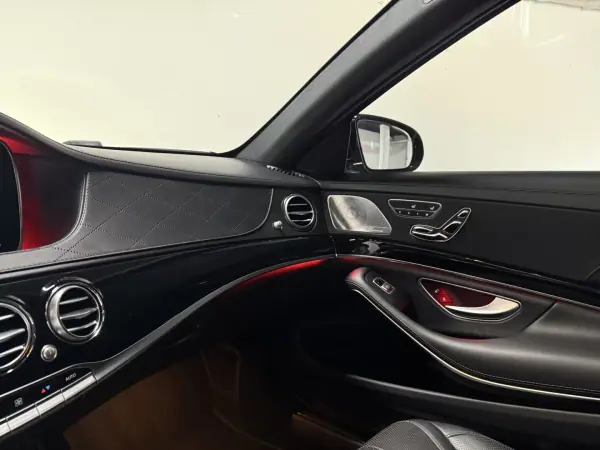 Mercedes-Benz S 500 2016 - 39990 EUR, 181500 km - AUTO.MOTO.pt - 181500km - foto 20 de 30
