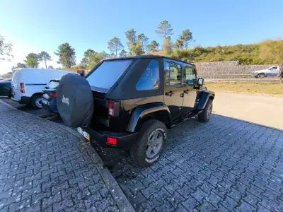 Jeep Wrangler Unlimited 2008 - 32890 EUR, 231000 km - AUTO.MOTO.pt - 231000km - foto 5 de 11