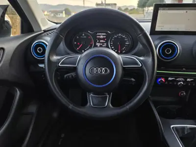 Audi A3 2013 - 12990 EUR, 203000 km - 203000km - foto 23 de 37