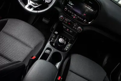 Kia e-Soul 2022 - 18900 EUR, 38143 km - AUTO.MOTO.pt - 38143km - foto 40 de 46