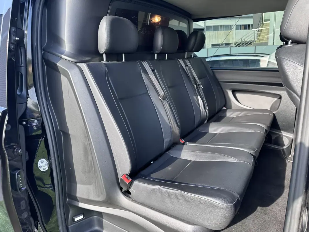 Mercedes-Benz Vito Tourer 2015 - 24900 EUR, 320000 km - AUTO.MOTO.pt - 320000km - foto 31 de 57