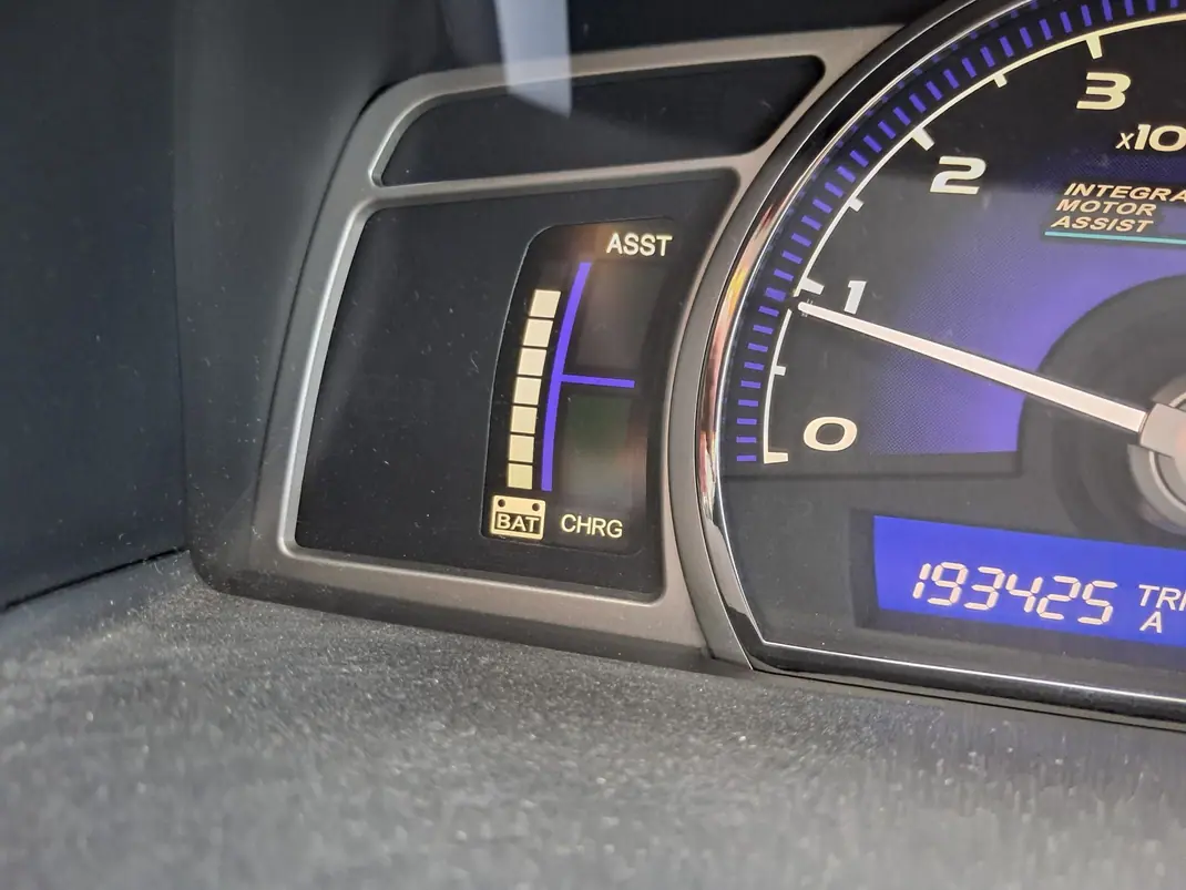 Honda CIVIC 4DR HYBRID 2007 - 5000 EUR, 193000 km - 193000km - foto 2 de 5