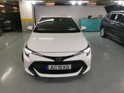 Toyota Corolla 2020 - 19900 EUR, 102528 km - AUTO.MOTO.pt - 102528km - foto 11 de 12