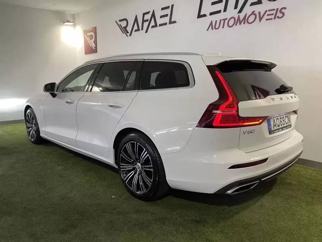 Volvo V60 2022 - 31900 EUR, 71000 km - 71000km - foto 5 de 29