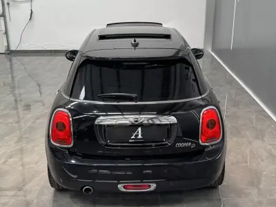 MINI 5 Portas 2016 - 15890 EUR, 167000 km - AUTO.MOTO.pt - 167000km - foto 15 de 34