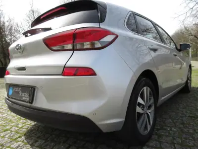 Hyundai i30 2019 - 14990 EUR, 108000 km - 108000km - foto 15 de 42