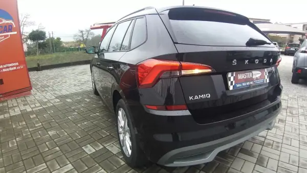 Skoda Kamiq 2022 - 17650 EUR, 59821 km - AUTO.MOTO.pt - 59821km - foto 10 de 38