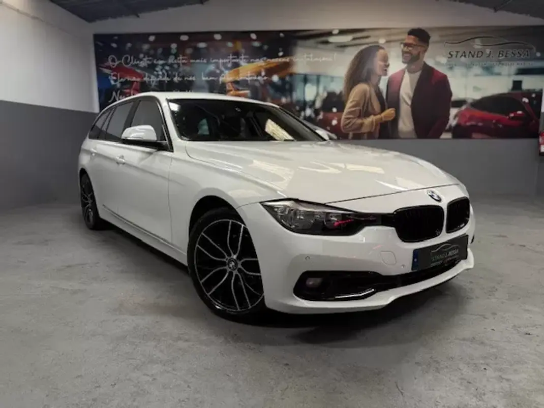 BMW 318 2015 - 12250 EUR, 254090 km - AUTO.MOTO.pt - 254090km - foto 1 de 16