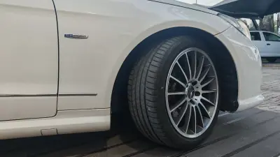 Mercedes-Benz E 250 2010 - 18850 EUR, 170781 km - AUTO.MOTO.pt - 170781km - foto 6 de 17