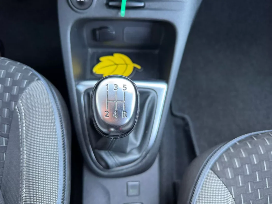 Renault Captur 2019 - 17250 EUR, 82289 km - AUTO.MOTO.pt - 82289km - foto 20 de 27