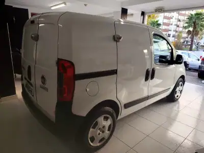 Fiat FIORINO 1.3 MULTIJET 2018 - 7980 EUR, 174000 km - AUTO.MOTO.pt - 174000km - foto 15 de 20