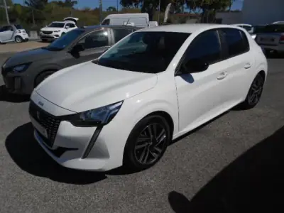 Peugeot 208 2024 - 15900 EUR, 42008 km - 42008km - foto 3 de 12