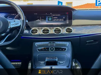 Mercedes-Benz E 300 2020 - 29500 EUR, 135000 km - AUTO.MOTO.pt - 135000km - foto 19 de 25