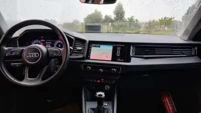 Audi A1 Sportback 2019 - 14999 EUR, 121000 km - AUTO.MOTO.pt - 121000km - foto 20 de 40