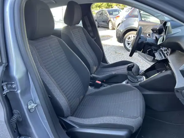 Peugeot 208 2022 - 14990 EUR, 37905 km - AUTO.MOTO.pt - 37905km - foto 8 de 16