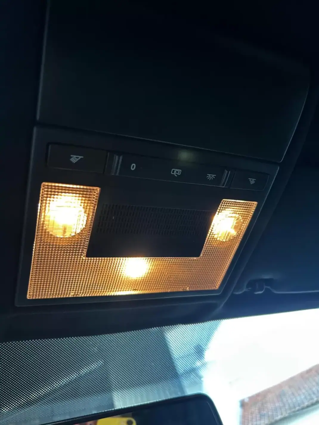 Volkswagen Polo 2009 - 6000 EUR, 189000 km - AUTO.MOTO.pt - 189000km - foto 21 de 21